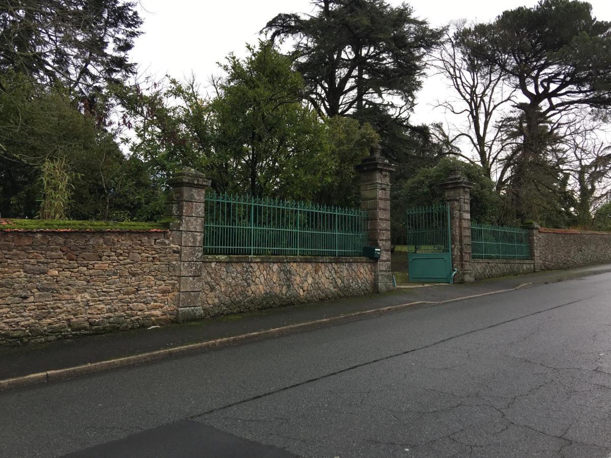 Le Château des Tourelles en Vendée La Gaubretiere Esterno foto