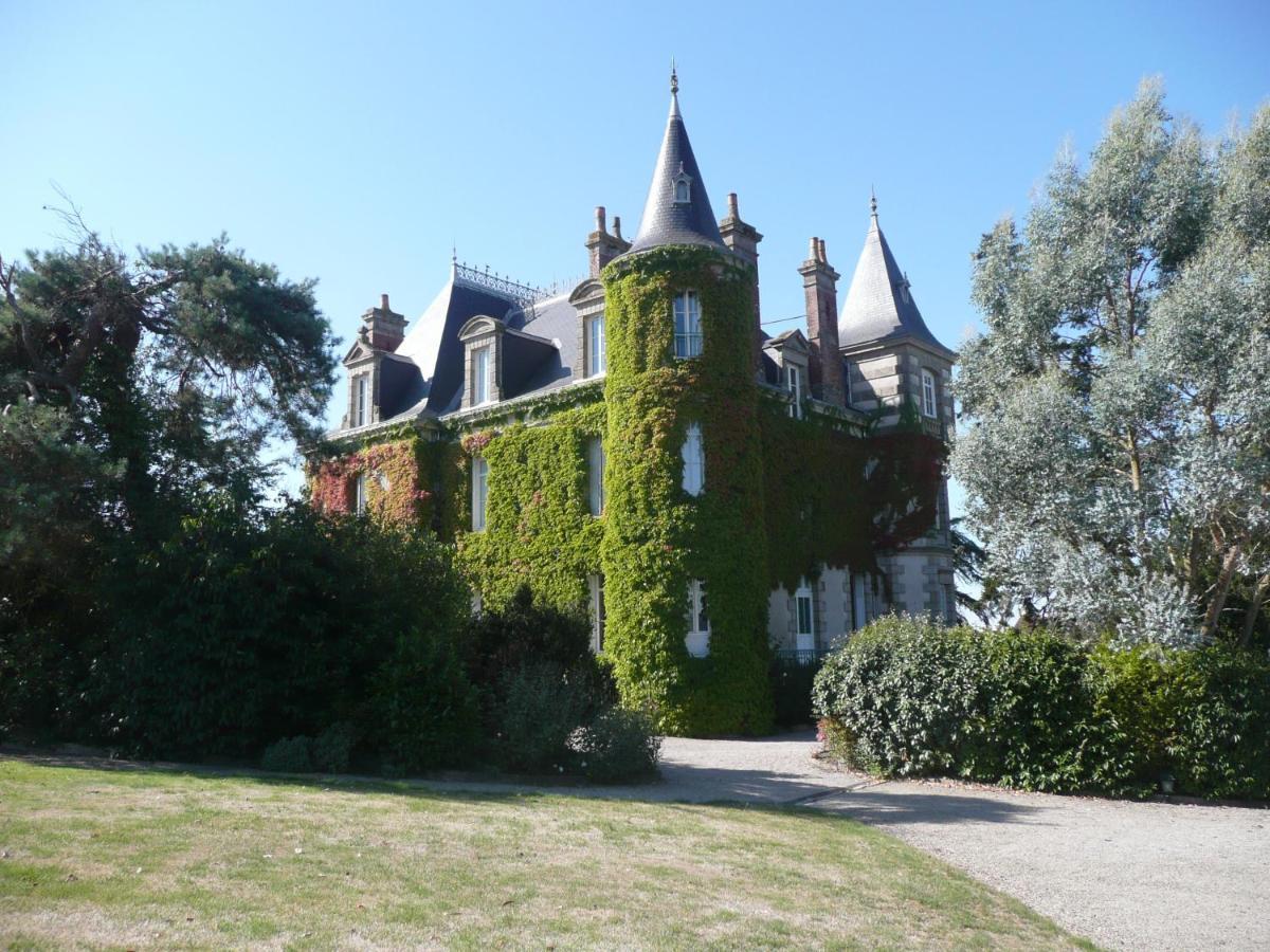 Le Château des Tourelles en Vendée La Gaubretiere Esterno foto