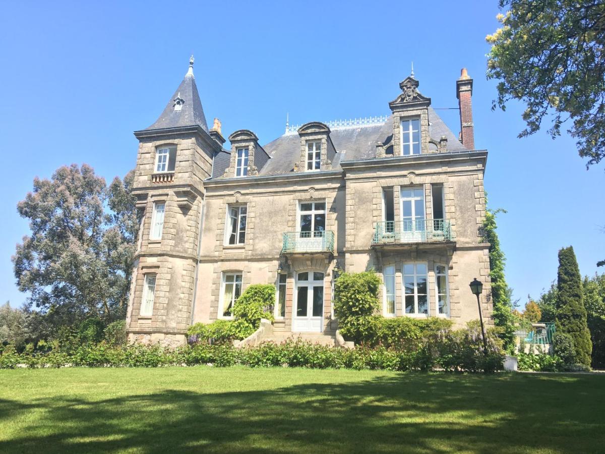 Le Château des Tourelles en Vendée La Gaubretiere Esterno foto